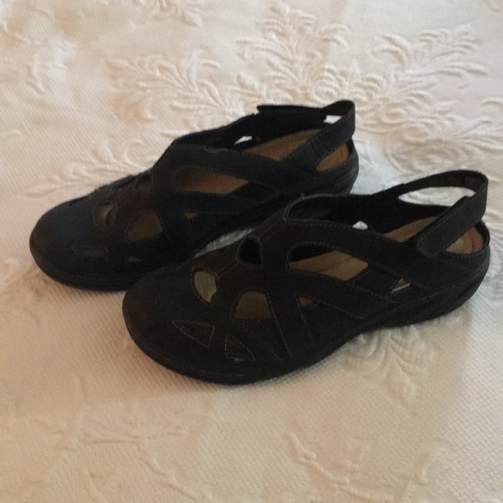 Croft and Barrow clogs